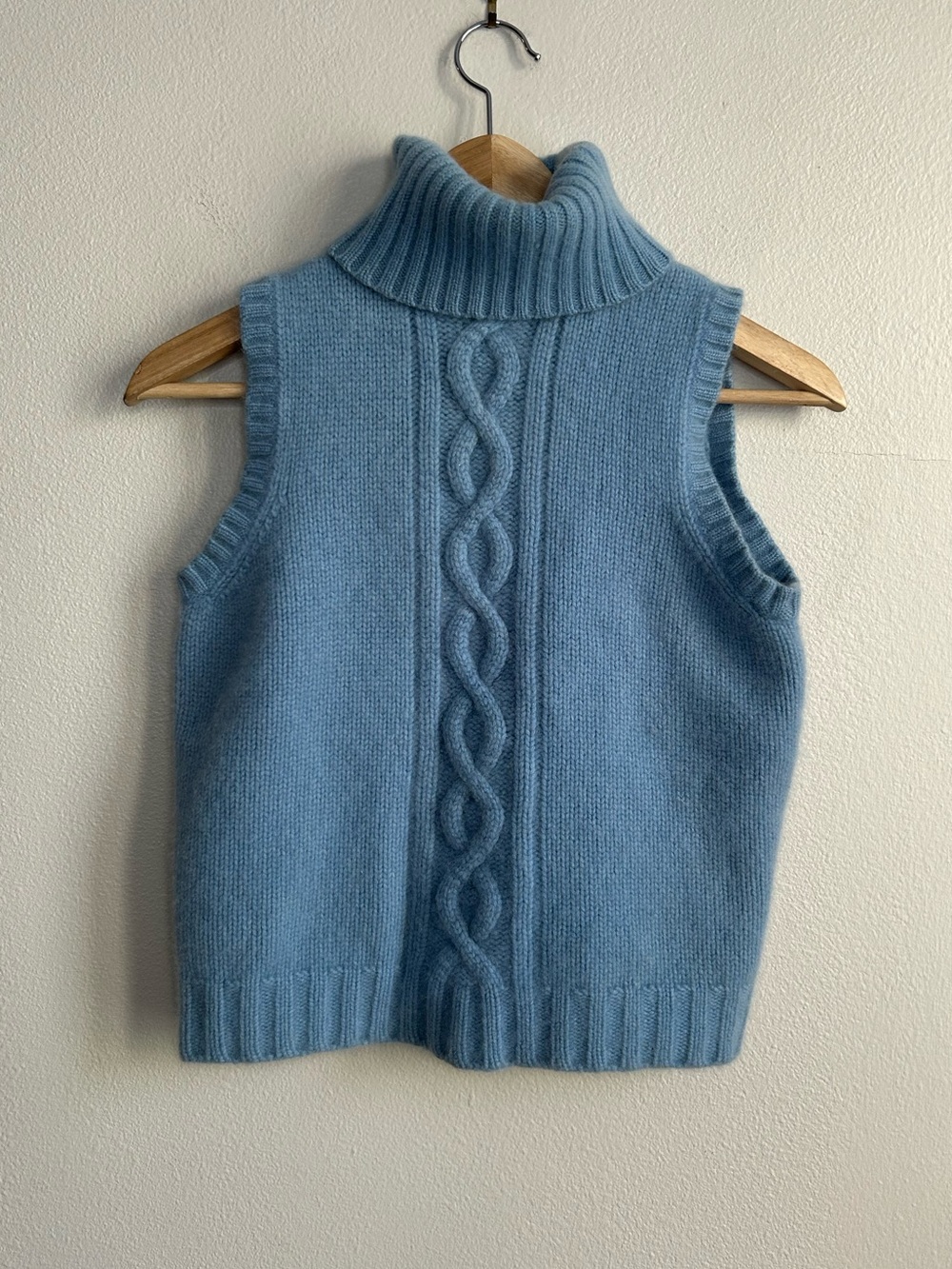 Ann Taylor Light Blue Cable Knit Sleeveless Turtleneck Sweater Vest
